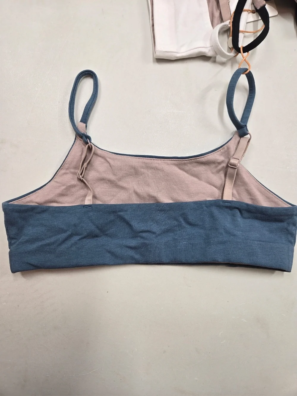 NWT QUINCE 3 Pack Organic Adjustable Bras Size 8 Girls Multi 0455